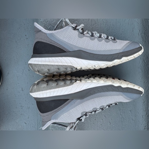 Merrell Hiking Shoes Sz 8 Women’s waterproof - Picture 9 of 10